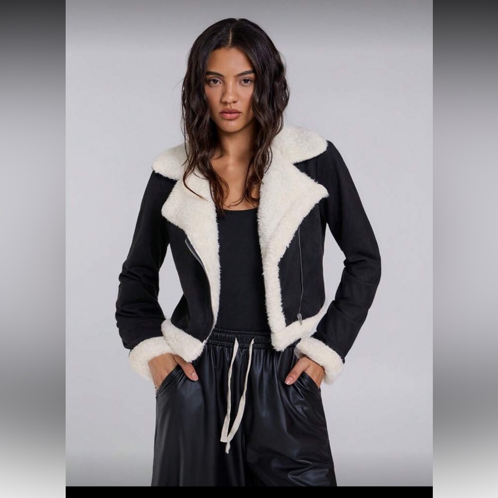 SHEIN Black and Cream Teddy Jacket
